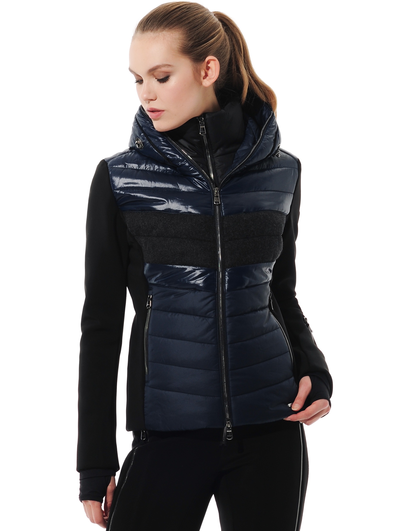 ski jacket with 4way stretch sleeves and side panels navy/black 
